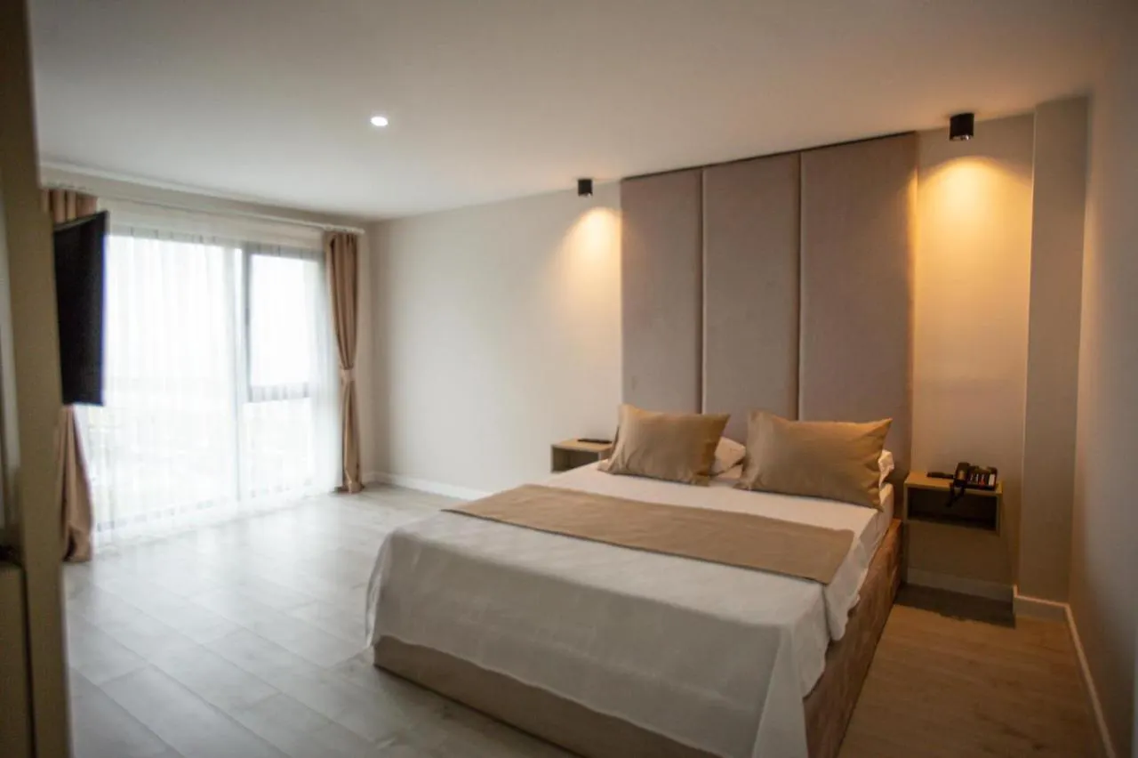Hotel The Deck Otel Trabzon